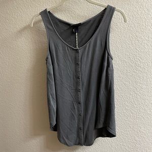 Universal Thread Tank